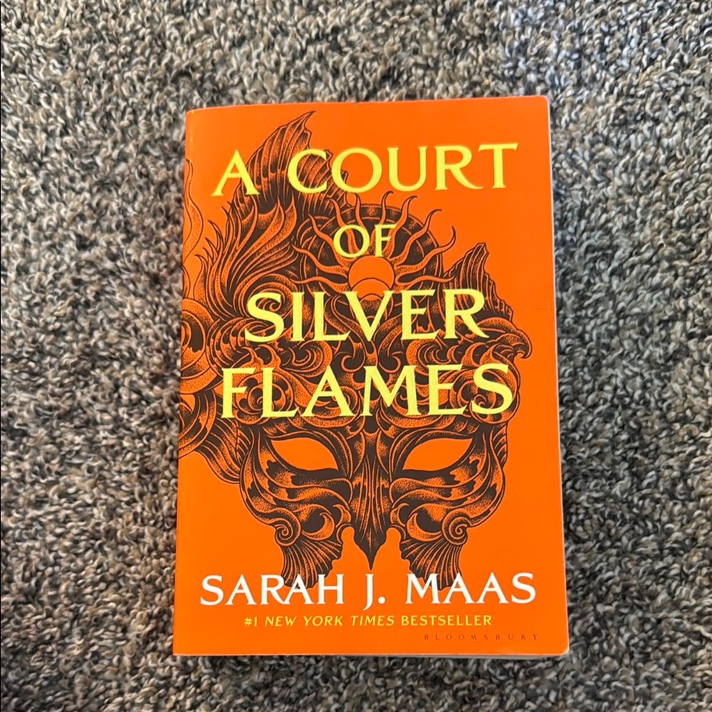A Court of Silver Flames Book